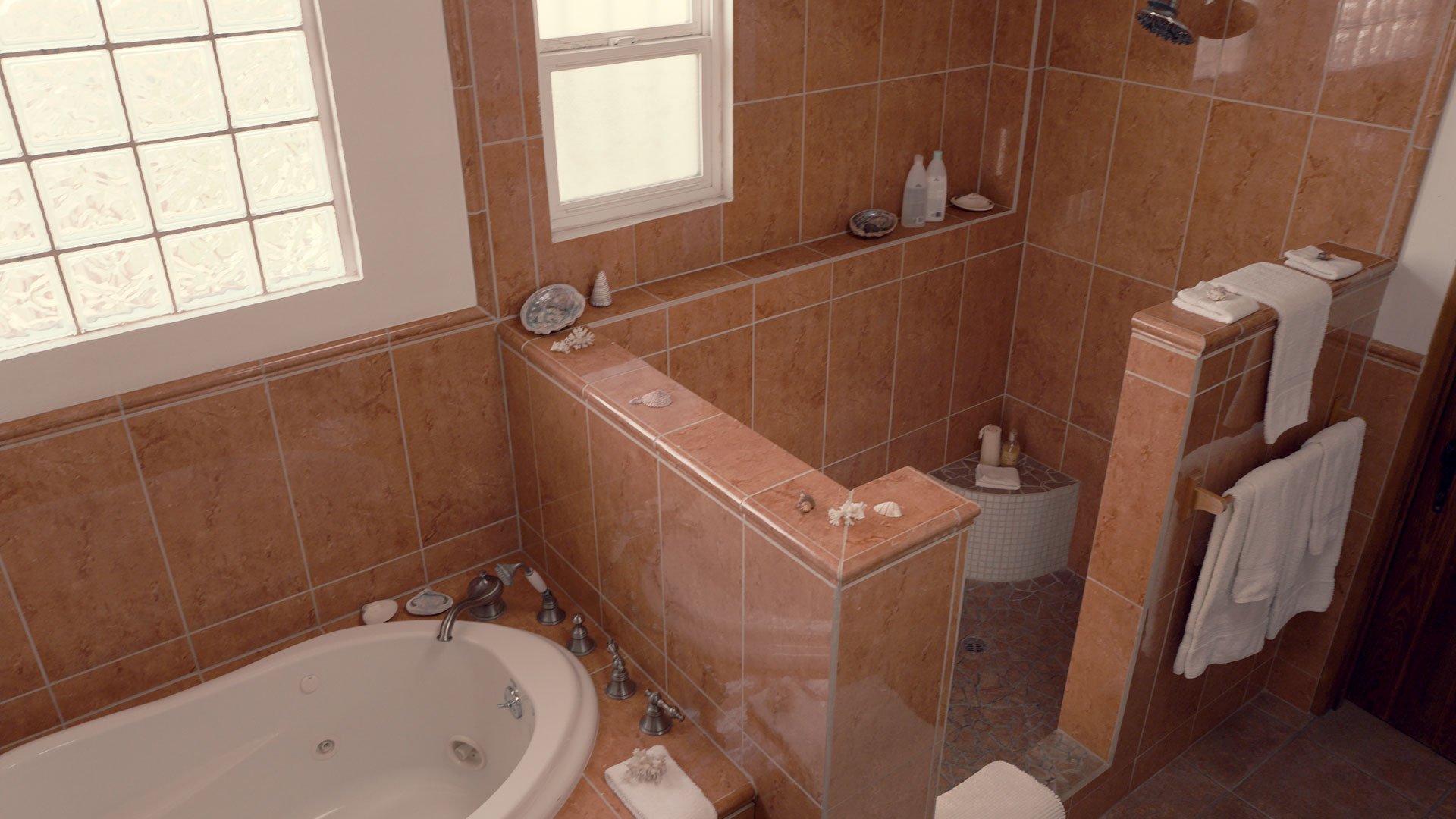 4.-Estrella-Main-Bathroo-m
